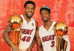 太子河篮球场硬汉吃瓜,太子河篮球场硬汉吃瓜大揭秘