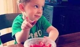 萌娃吃瓜男孩头像,萌趣横生的童年瞬间