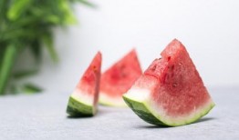 梦见瓜地里吃西瓜,瓜地西瓜盛宴，揭秘梦境中的甜蜜诱惑