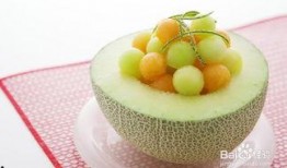 孕妇吃哈密瓜头胀,孕期哈密瓜过量食用引发头胀现象解析