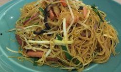 上海炒粉店吃瓜,一勺炒粉，一地瓜香，揭秘城市里的市井生活