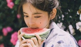 美式吃瓜头像女,揭秘时尚圈的新宠儿