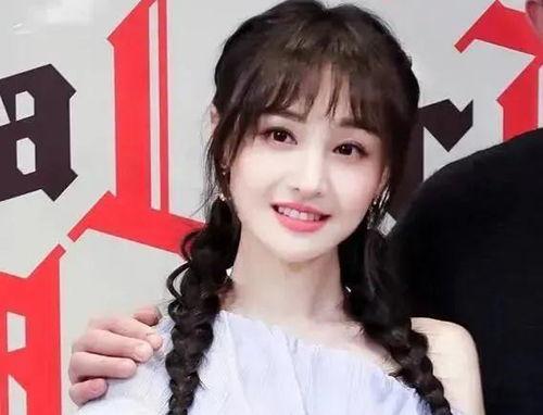 十三余直播吃瓜,瓜田李下，揭秘网红幕后生活